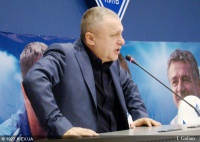 Ігор Суркіс: «Сьогодні ми особливо шануємо всіх, хто б’ється і боронить нашу Батьківщину»