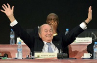 Стало відомо, скільки заробляв президент-корупціонер ФІФА Блаттер