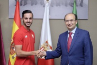 «Севілья» підписала двох півзахисників