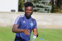 Бертольйо, Аруна та Ягодінскіс тренуються з молодіжкою «Динамо»