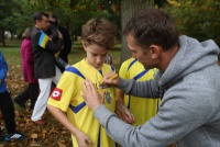 Як Шевченко спілкувався з вболівальниками з Великої Британії