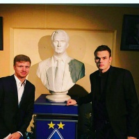 Динамівці: життя за межами поля 