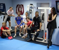 Зірковий Mannequin Challenge від Мілевського, Алієва, Лободи та інших