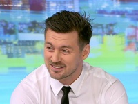 Мілевський подарував Леоненку чайник з емблемою «Динамо»