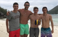 Калітвінцев невдало пограв у тенісбол на відпочинку