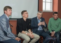 23.04.17 - Перегляд матчу ЛЧ сезону 97/98 Динамо 3:0 Барселона - Паб Bigos