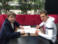 Денис Гармаш підписав контракт з компанією ProStar