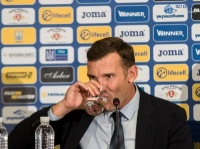 Фани атакують Шевченка у Instagram. Просять звільнити Реброва