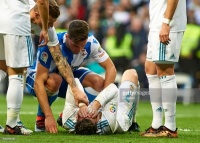 «Роналду взяв у фізіотерапевта телефон, бо думав, що помирає» – гостра реакція соцмереж на закривавленого Кріштіану