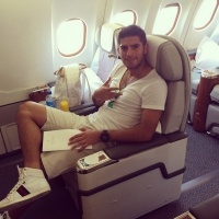 Люксові авто, Тімберлейк, Дубаї і футбол: що постить в Instagram Карлос Самбрано