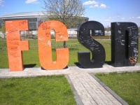 У Донецьку зрізали і вивезли стелу «FCSD»