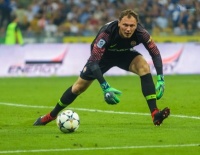 Офіційно: Пятов продовжив контракт з «Шахтарем»