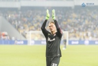 «Усіх непокоїть його форма перед матчами збірної України». Дві помилки Пятова – фаховий розбір від знаменитого голкіпера