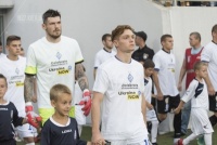 «Динамо» і «Чорноморець» взяли участь в акції «Україна ЗАРАЗ»