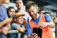 Ярмоленко проти школярів або як кайфувати від футболу на тренуваннях збірної України