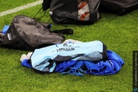 Динамівці випробували синтетичний газон «Астана-Арени»