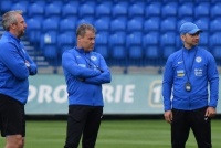 Новый тренер сборной Словакии развил бешеную активность перед матчем с Украиной