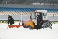 Перед матчем із «Динамо» поле стадіону «Олександрії» завалило снігом