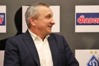 Як «Динамо» грало у червоній формі