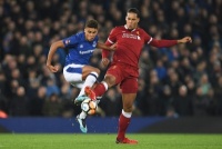 Приз достанется защитнику или рекордсмену? Шансы игроков получить Золотой мяч