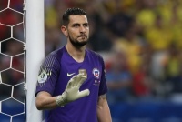 ​Воротар збірної Чилі видалив свій «Інстаграм» через погрози після поразки від Перу