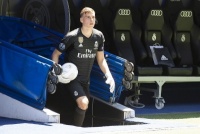 Хаос триває: Лунін прилетів із «Реалом» у Канаду, відчепив конкурента, а іспанські ЗМІ пророкують суперечливе майбутнє