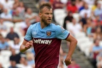 Шанс для Ярмоленка! Конкурент українця отримав травму 