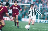 Як київське «Динамо» прагнуло заробляти перші гроші