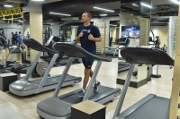 Шевченко провів жартівливий боксерський спаринг з асистентом