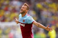 «Вплив Ярмоленка шокує, камбек року», – фанати «Вест Хема» розлючені через тренера, або Чому українець зобов'язаний забити