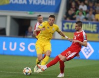 Сборная Украины в отборе Евро-2020. Личное дело Виталия Миколенко