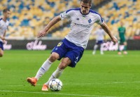 «Динамо» продовжило контракт із Бєсєдіним