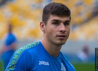 Маліновський взяв участь у кулінарному челенджі та передав естафету динамівцю