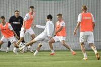 Новини з табору збірної України: приїзд останньої групи гравців та концерт дебютантів