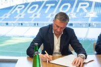 Хацкевича могут уволить из российского «Ротора»