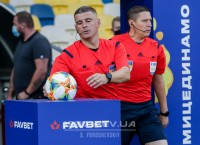 Источник: Арбитры УПЛ со следующего сезона будут объяснять свои решения