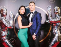 Баснословная сумма. Роналду купил для своей невесты кольцо за €665 тысяч