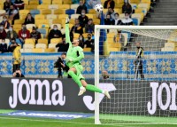 Голкіпер Бущан потратив одразу до двох символічних збірних Ліги Націй