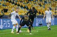 «Молодые игроки «Барселоны» стоят 30-40 млн евро, тогда не выходите, сидите дома»: эксперты - о поражении «Динамо»