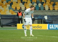 «Попов сегодня - огромная упаковка пластилина. Забарному до цифр Дениса очень далеко», - блогер