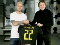 «Рух» підписав легенду збірної Ісландії