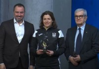 Монзуль отримала нагороду найкращому арбітру УПЛ 2020 року