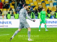 «Бойко – крыса!» Как фанаты «Динамо» устроили перепалку с вратарем