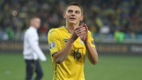 Тренерский штаб сборной Украины отпустил Миколенко из расположения национальной команды