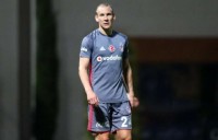 Залишити ще на три роки. Турецький клуб намагається хитрощами зберегти колишню зірку «Динамо»