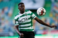 «Барселона» поспорит с «Манчестер Сити» за левого защитника «Спортинга»