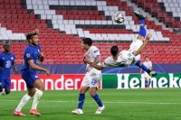 От статуса свободного агента, до гола в ворота «Челси». Как прогрессирует форвард, интерес к которому приписывали «Динамо»