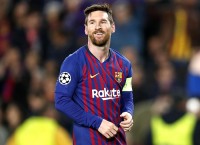 Месси готов согласиться на снижение зарплаты ради трансфера Холанда в «Барселону»