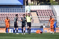 Дві жовті картки. За що вилучили де Пену в матчі з «Маріуполем»