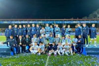 Церемония награждения - футболисты «Динамо» дали Миколенко первому пойти за медалью